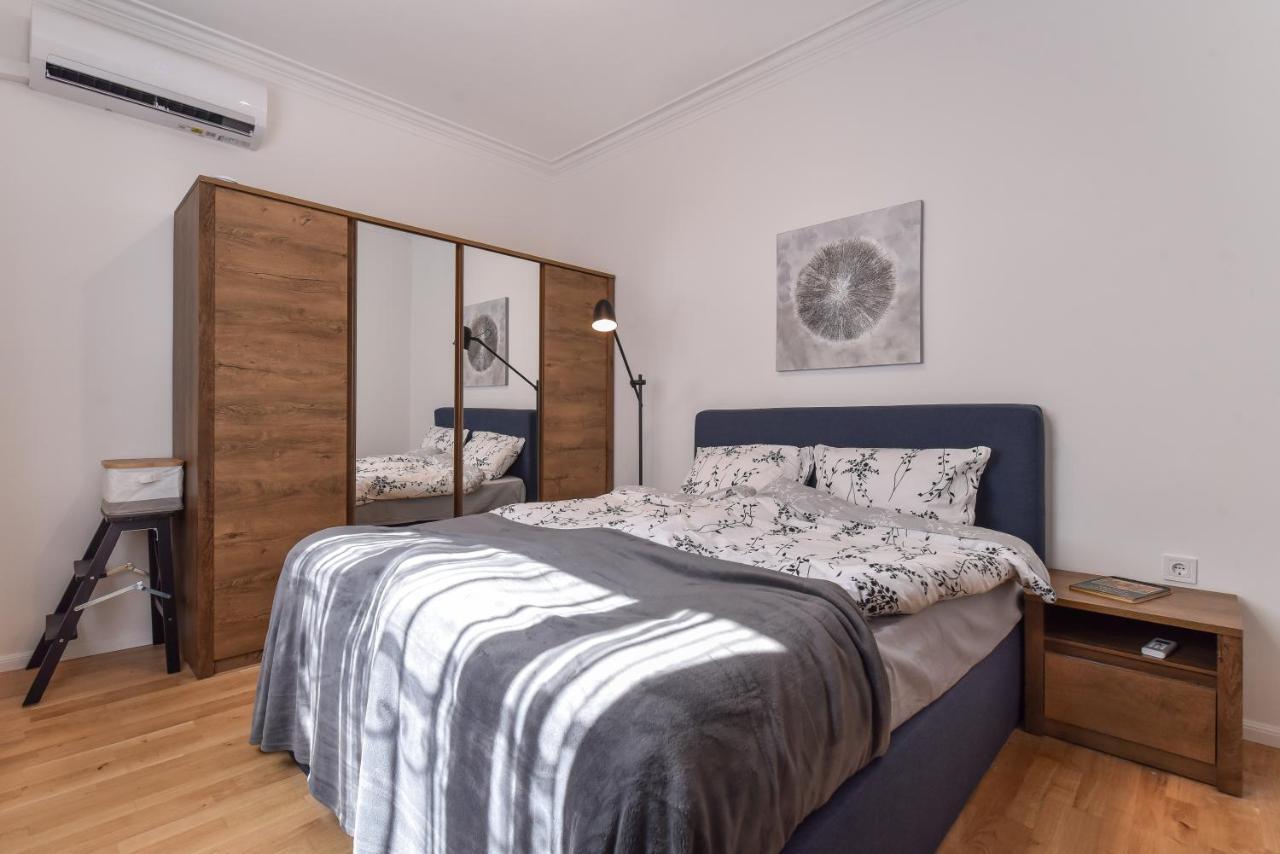 Cosy & Renovated 2bd Flat Near Vitoshka By Flat Mаnager * Sofia